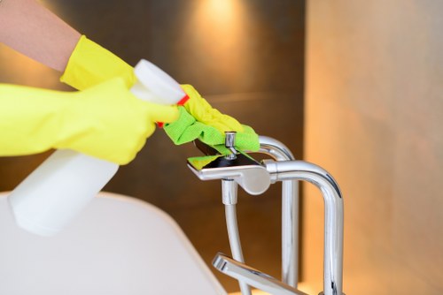 Deep mattress cleaning process in a Norbury home